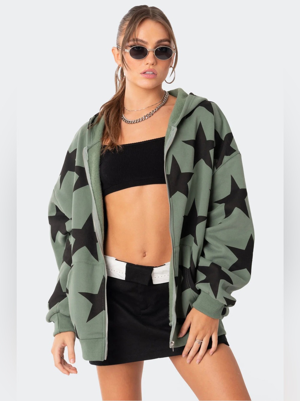 Y2K streetwear grunge sleaze indie sleaze gorpcore downtown girl skater sweater